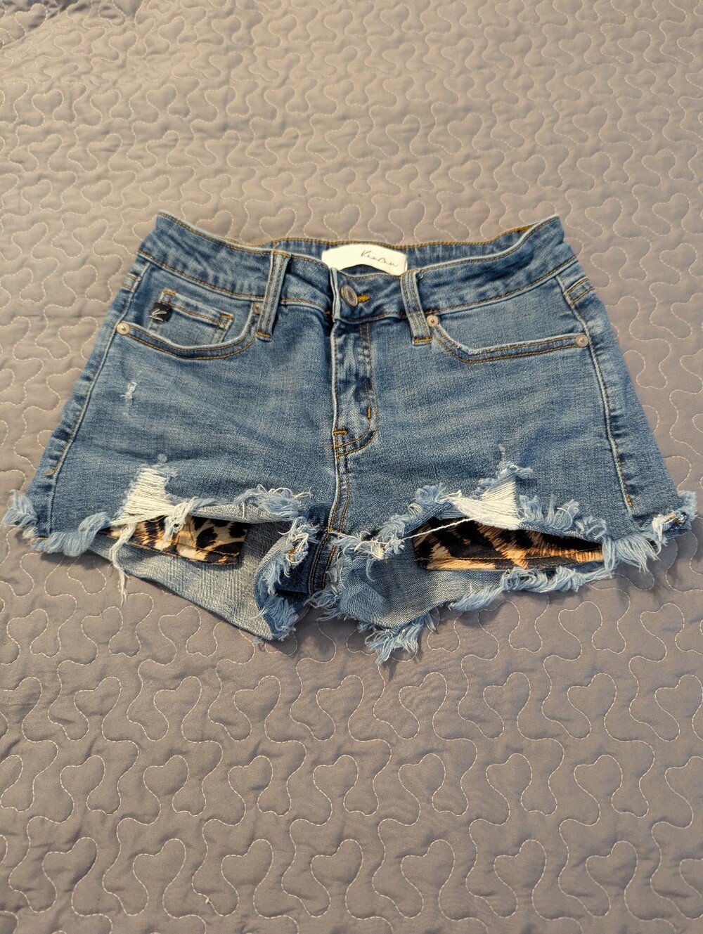 Kancan Womens Denim Shorts Distressed Cheetah Pockets Size Small